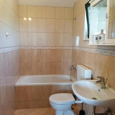 A&m Apartment Orebić